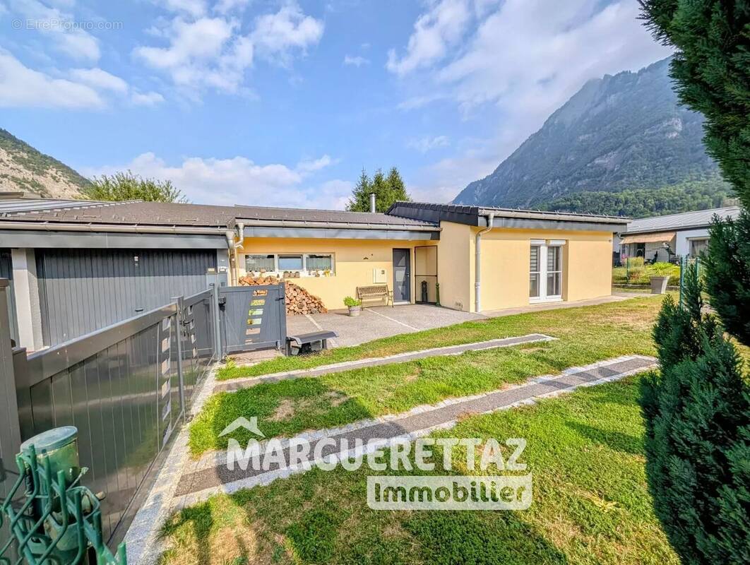 Maison à TANINGES