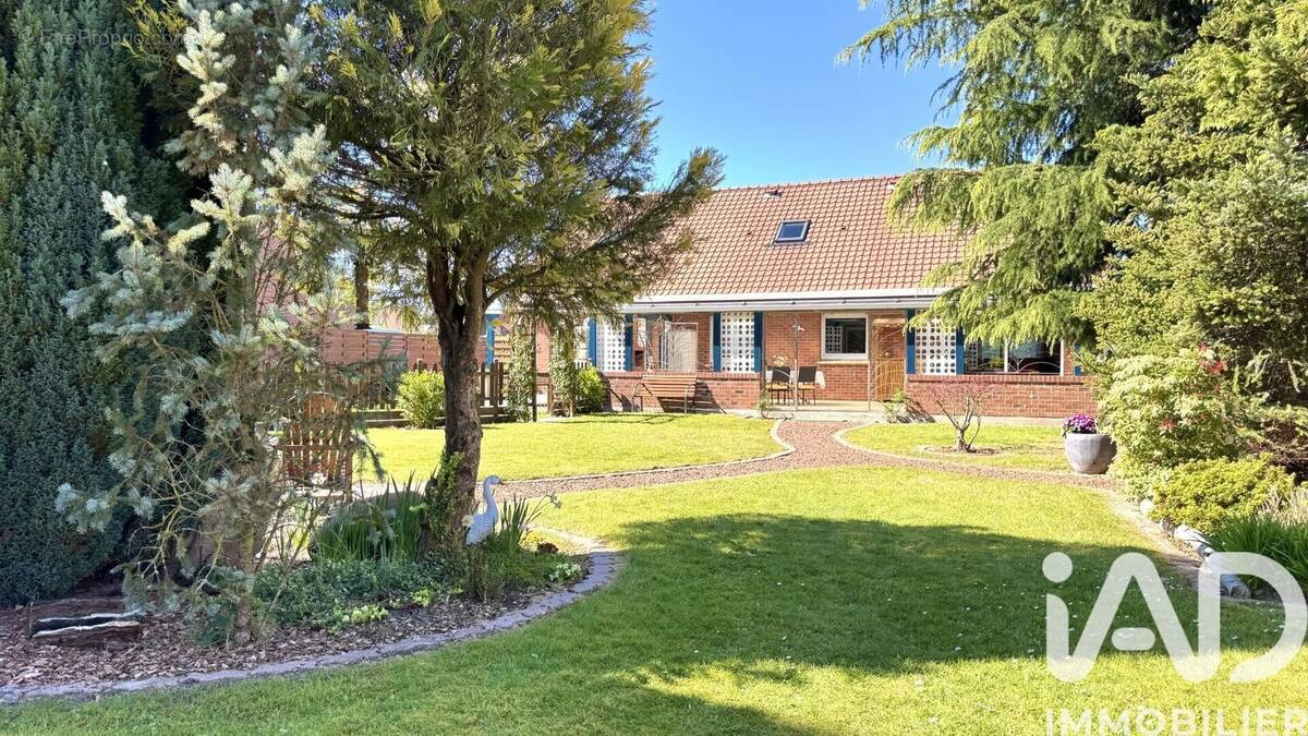 Photo 1 - Maison à CARVIN