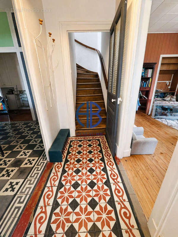 Maison à LA TOUR-DU-PIN