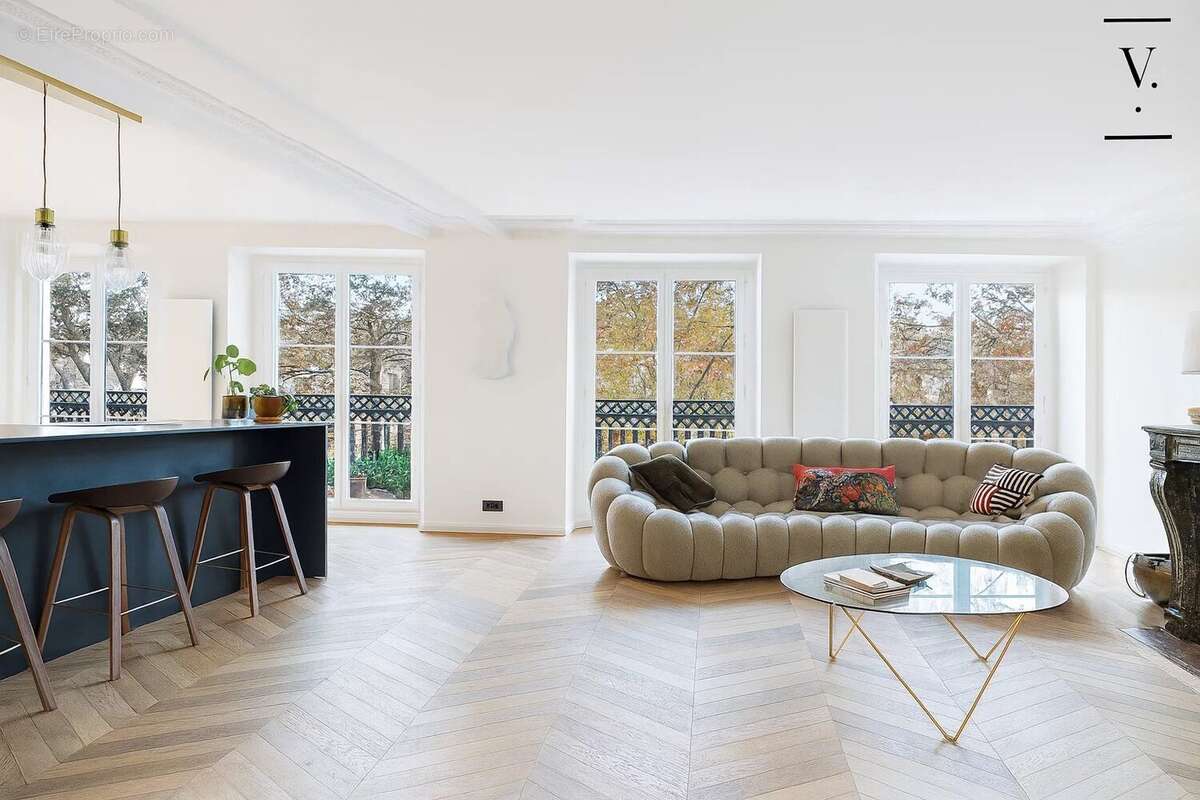 Appartement à PARIS-3E