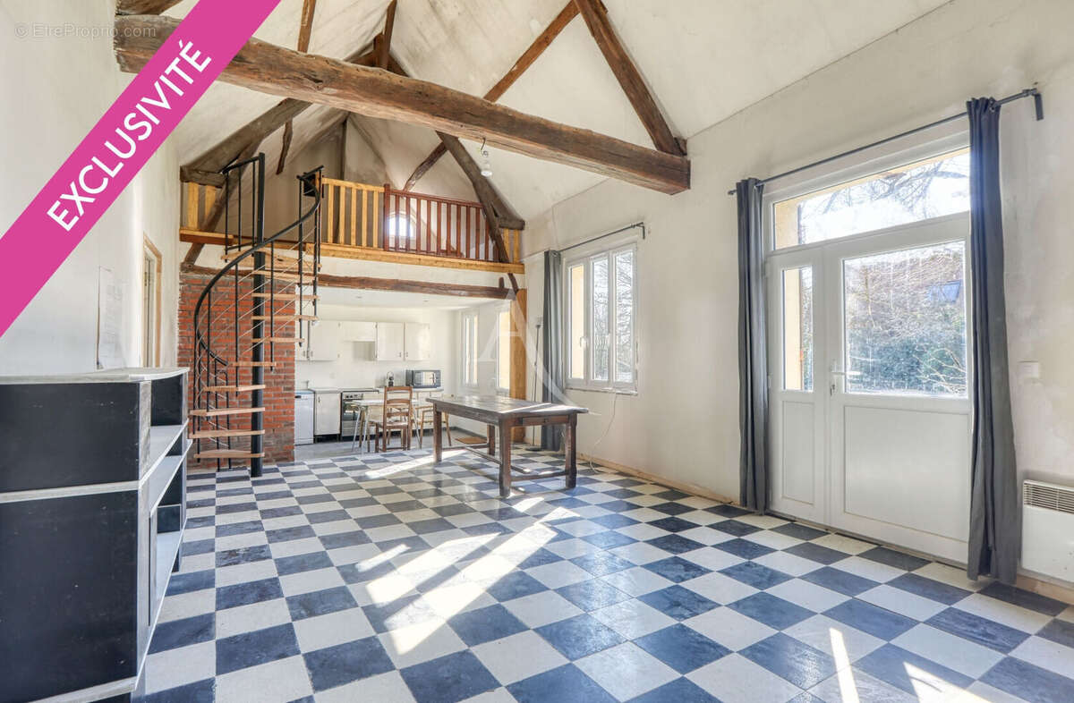 Maison à CHAUMONT-EN-VEXIN