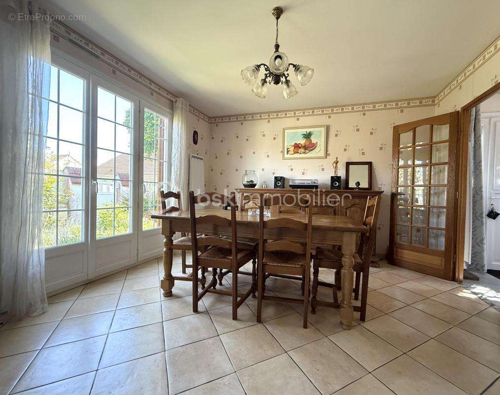 Maison à SAINT-CREPIN-IBOUVILLERS