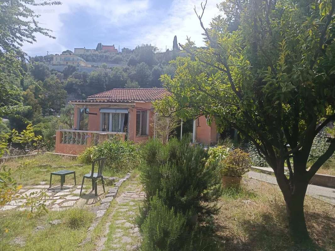 Maison à SAINTE-AGNES