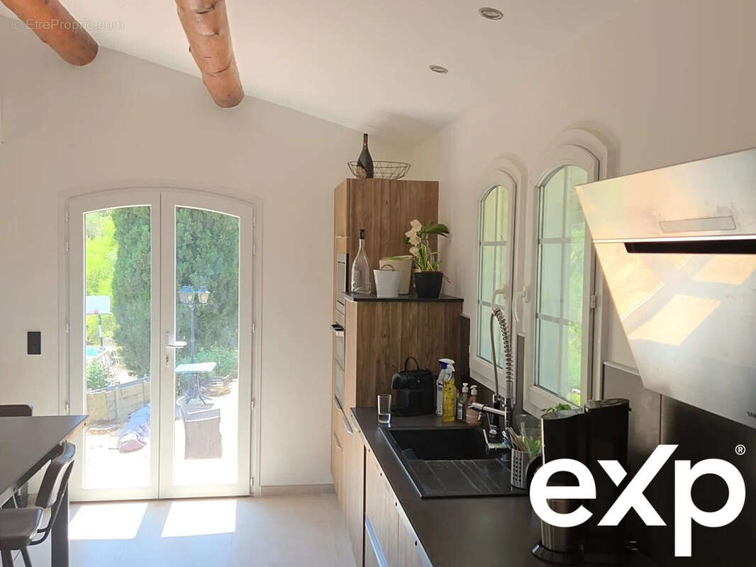 Maison à SOLLIES-VILLE