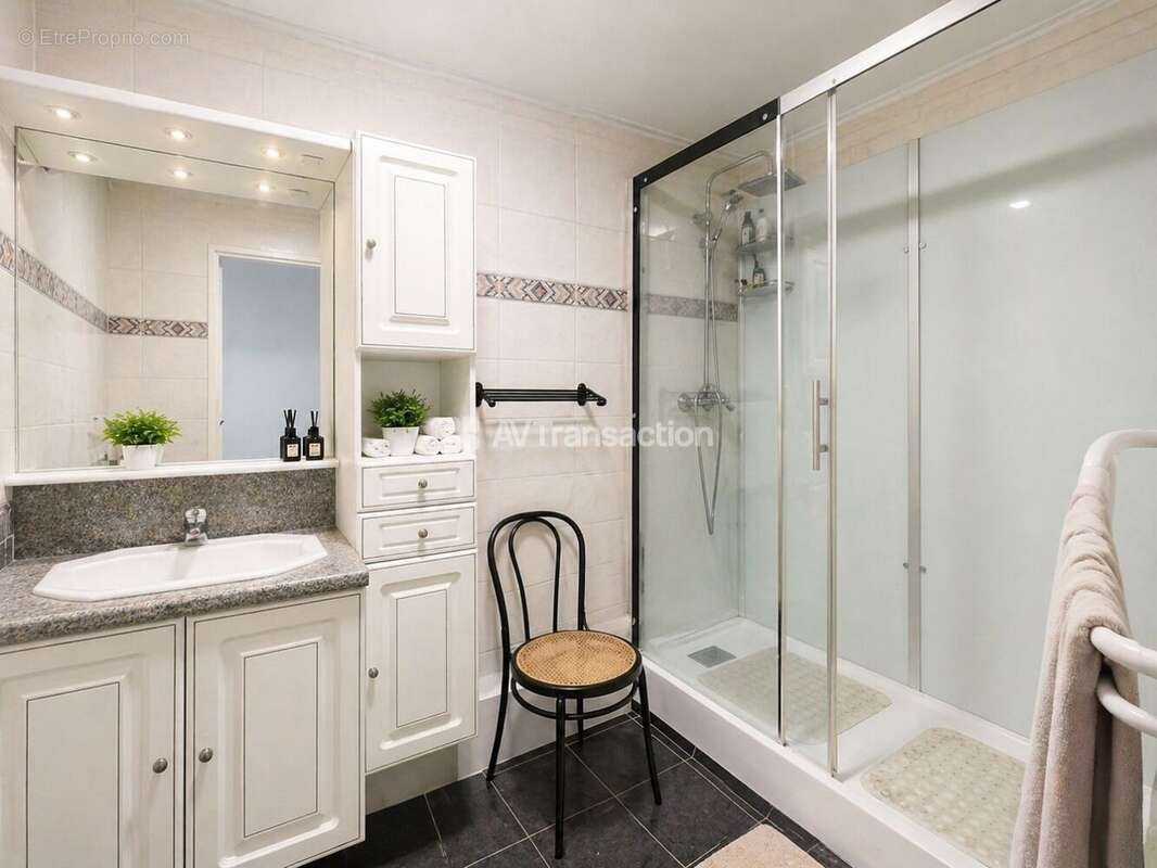 Appartement à PARIS-11E