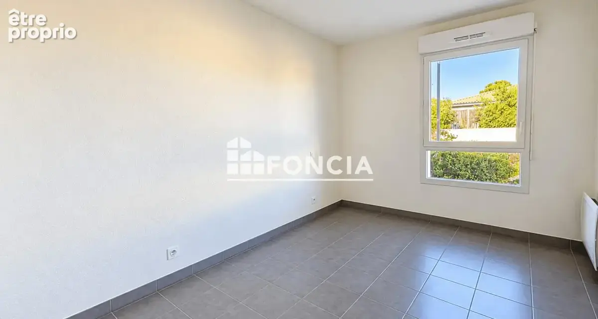 Exclusivite – appartement 3 pièces avec grande terrasse, double garage, parking et piscine - photo 8