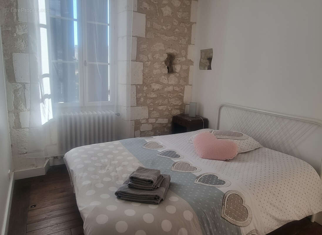 Maison à AUBETERRE-SUR-DRONNE