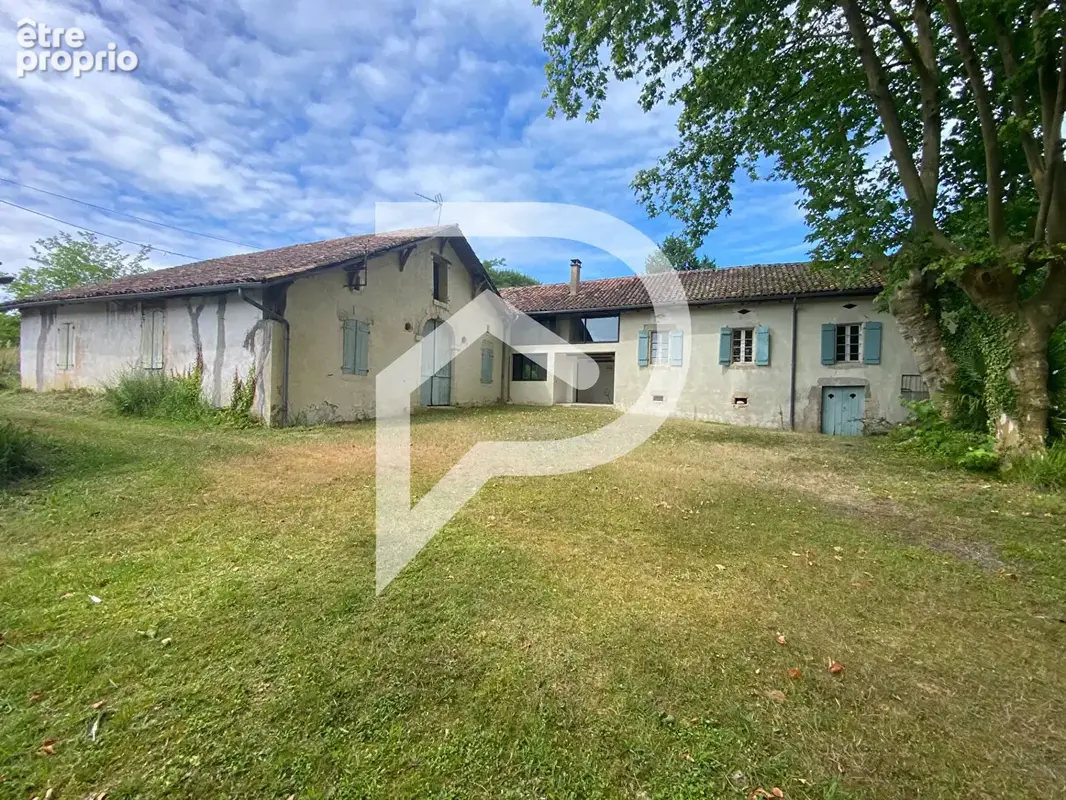 Demeure de charme, 9 pièces 267 m² et ses dépendances sur 2 Hectares, POUILLON - photo 3