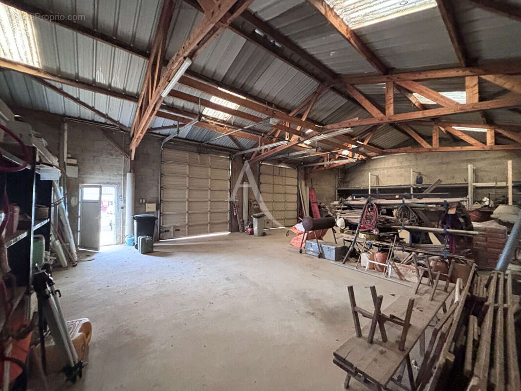 Commerce à CHATEAU-GONTIER