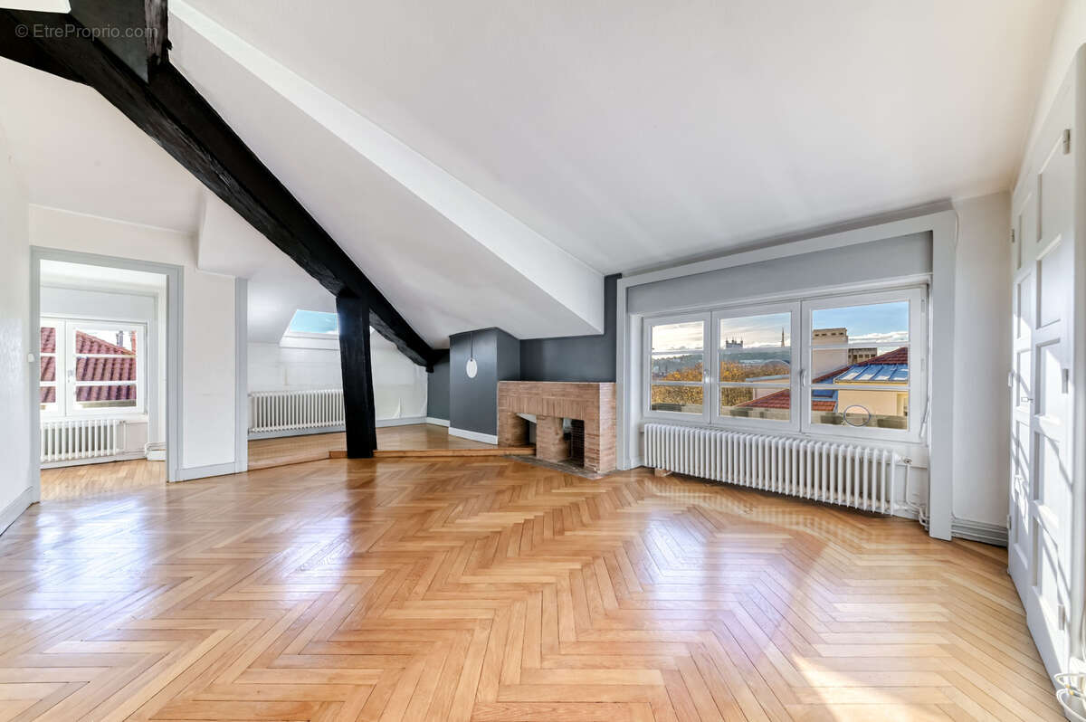 Appartement à LYON-6E