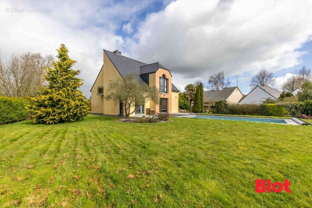 Maison à TREFFENDEL
