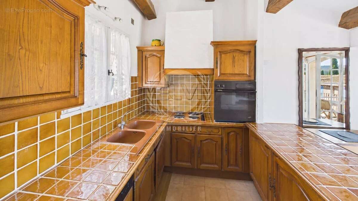 Maison à PLAN-DE-LA-TOUR