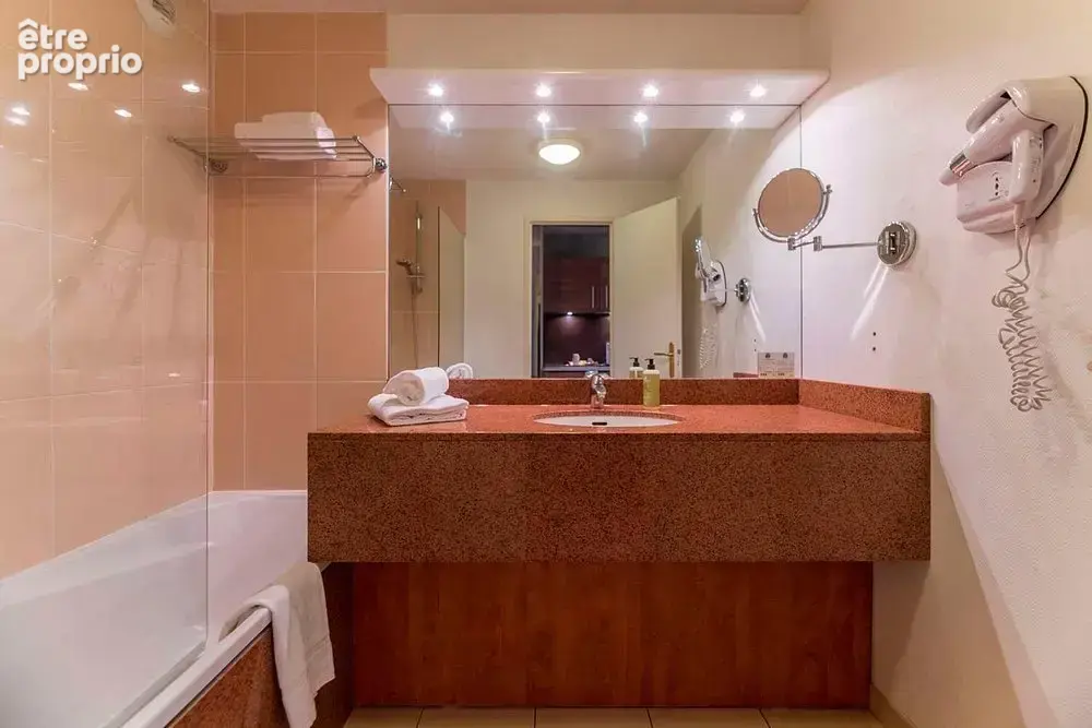INVESTISSEMENT LOCATIF  Merignac  Résidence d'Affaires Cerise Appart Hotel Bordeaux Mérignac Aéroport - 7,5% de rentabilité - photo 6