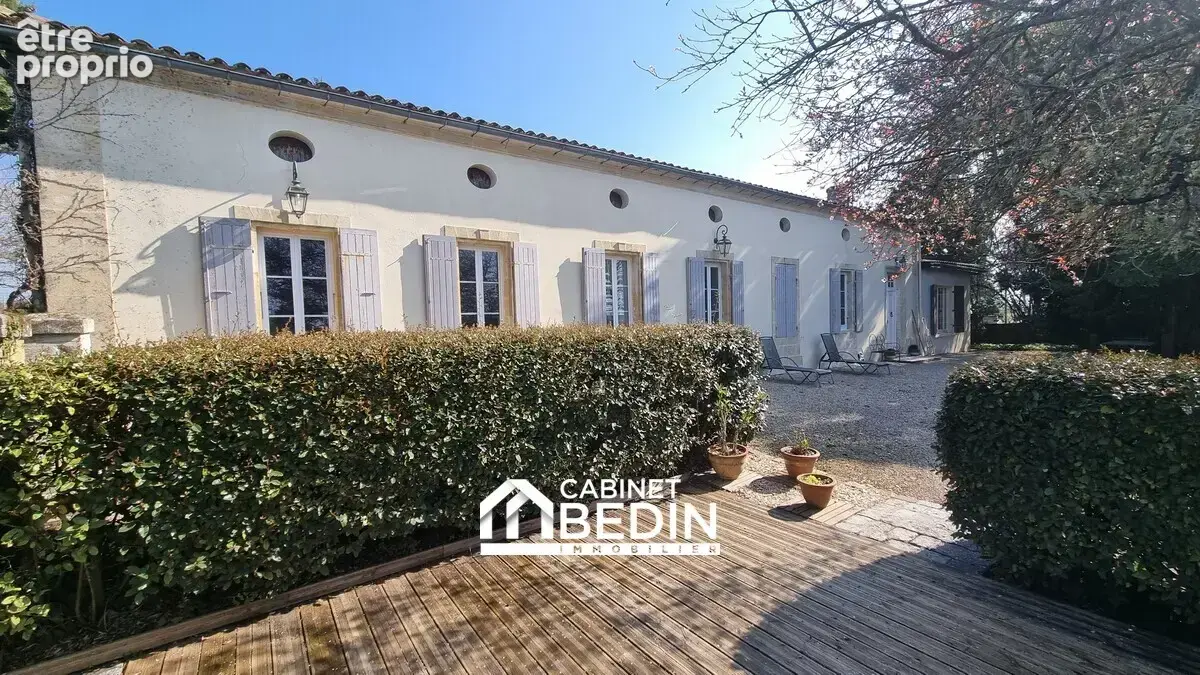 Photo Maison à Bayon-Sur-Gironde au prix de 495 000€
