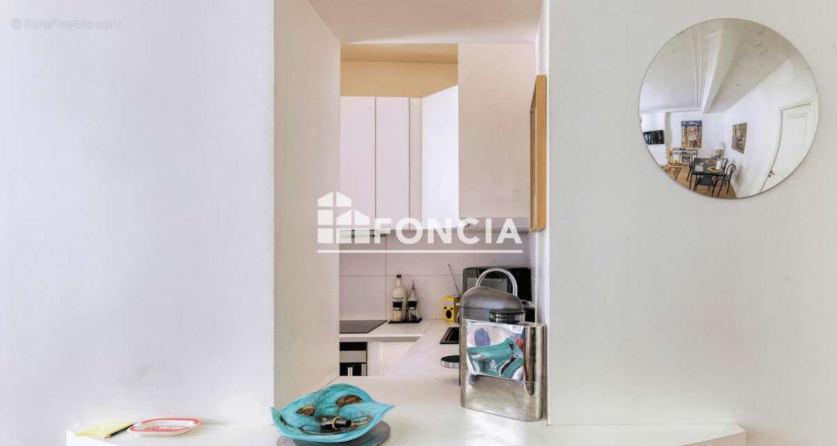 Appartement à PARIS-3E