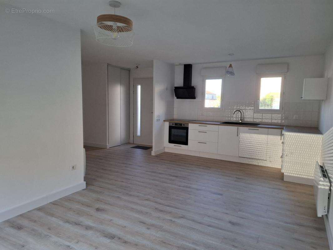 Maison à SAINT-SAUVEUR-D&#039;AUNIS