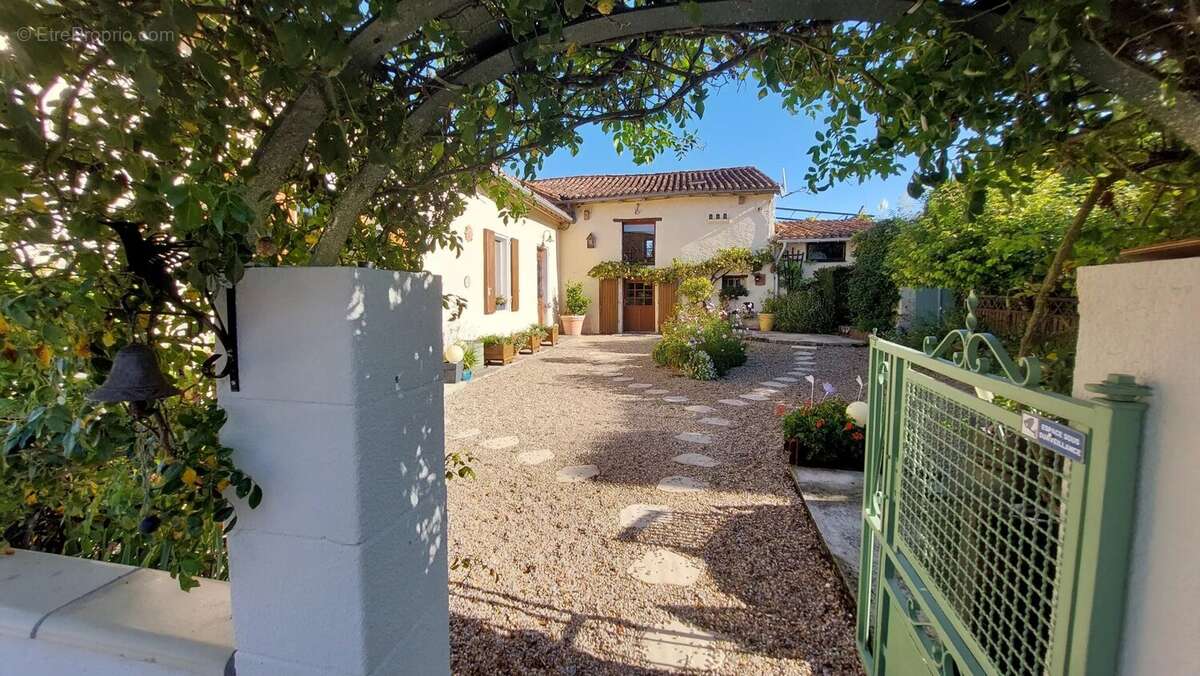 Maison à VERTEILLAC