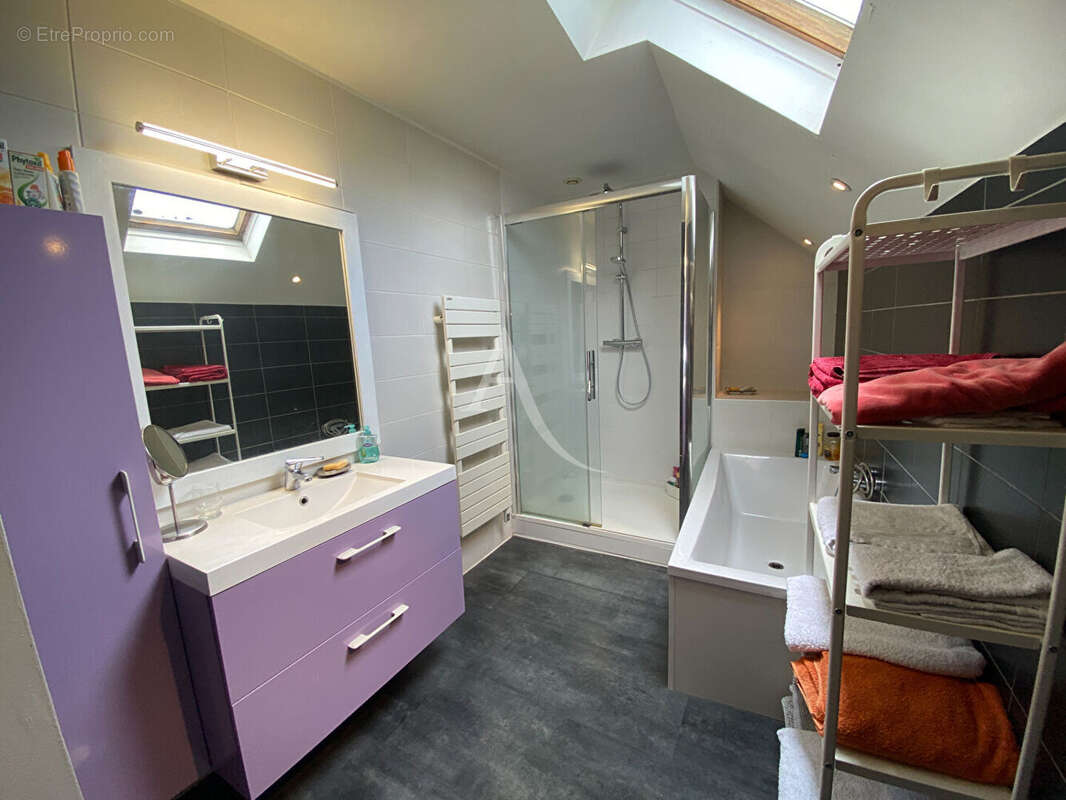 Maison à LA CHAPELLE-ACHARD