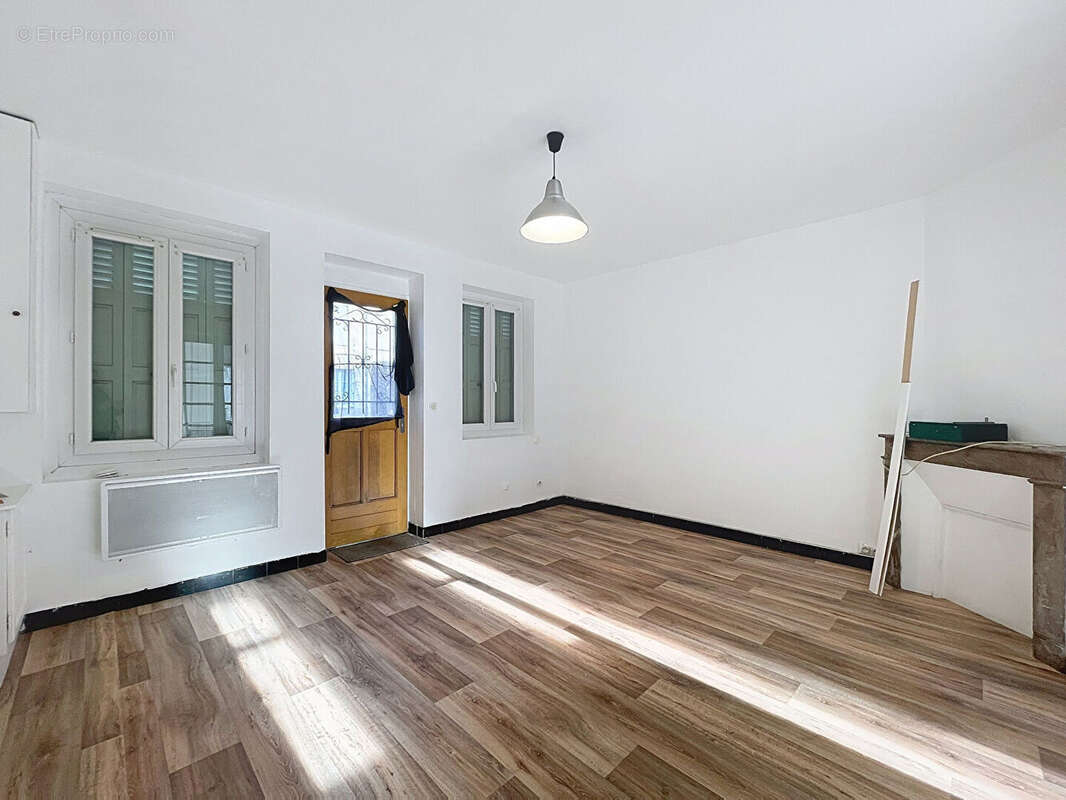 Appartement à DOZULE