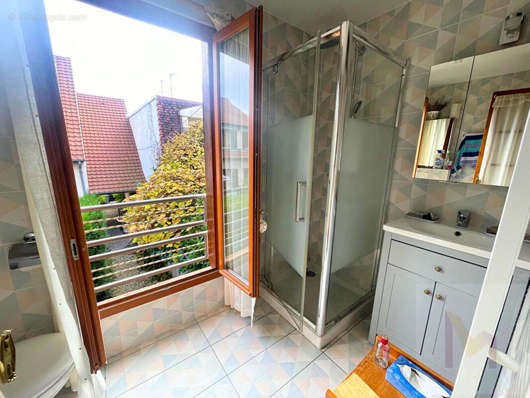 Maison à NEUILLY-PLAISANCE