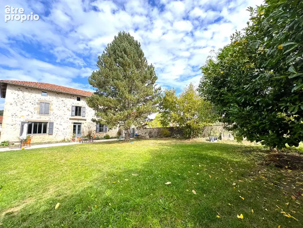 Maison Arpajon Sur Cere 5 pièce(s) 250.50 m2 - photo 5