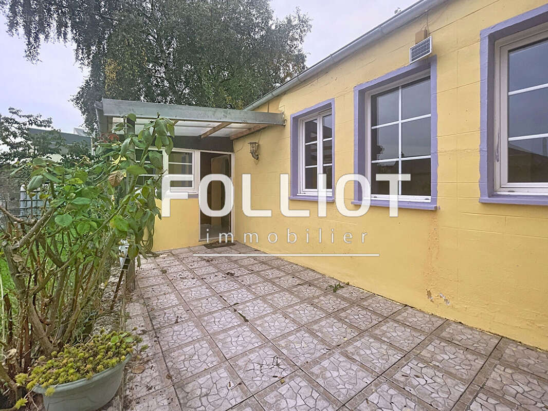 Maison à DONVILLE-LES-BAINS