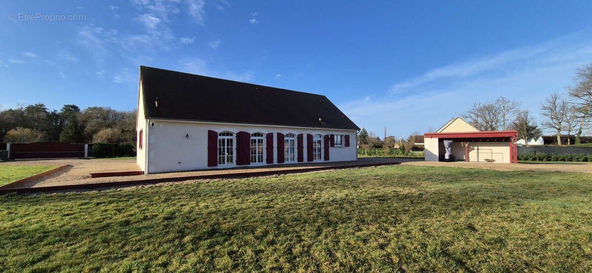 Maison à LA FERTE-SAINT-CYR