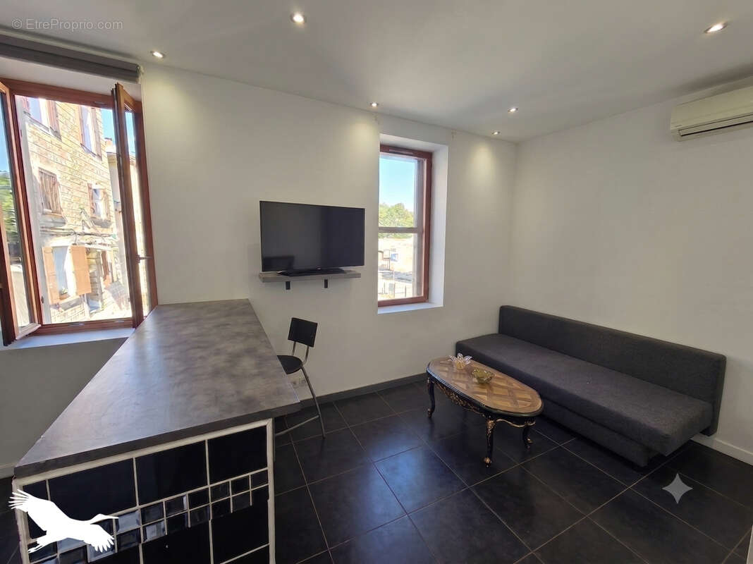 Appartement à MARSEILLE-11E