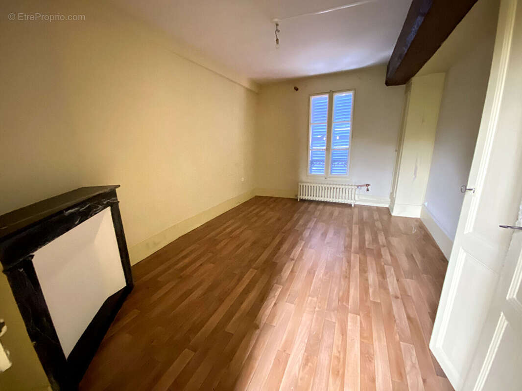 Appartement à NONANCOURT