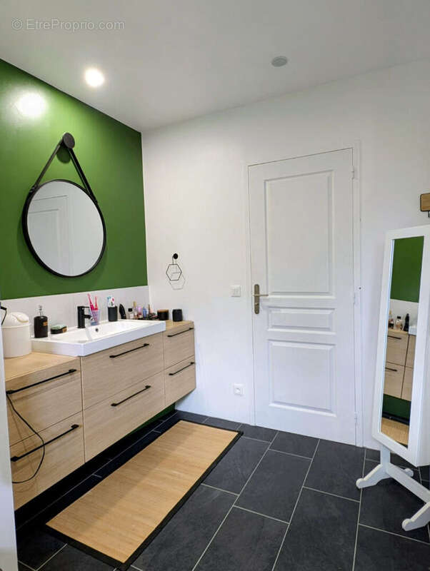 Maison à CHAMPIGNY-LE-SEC