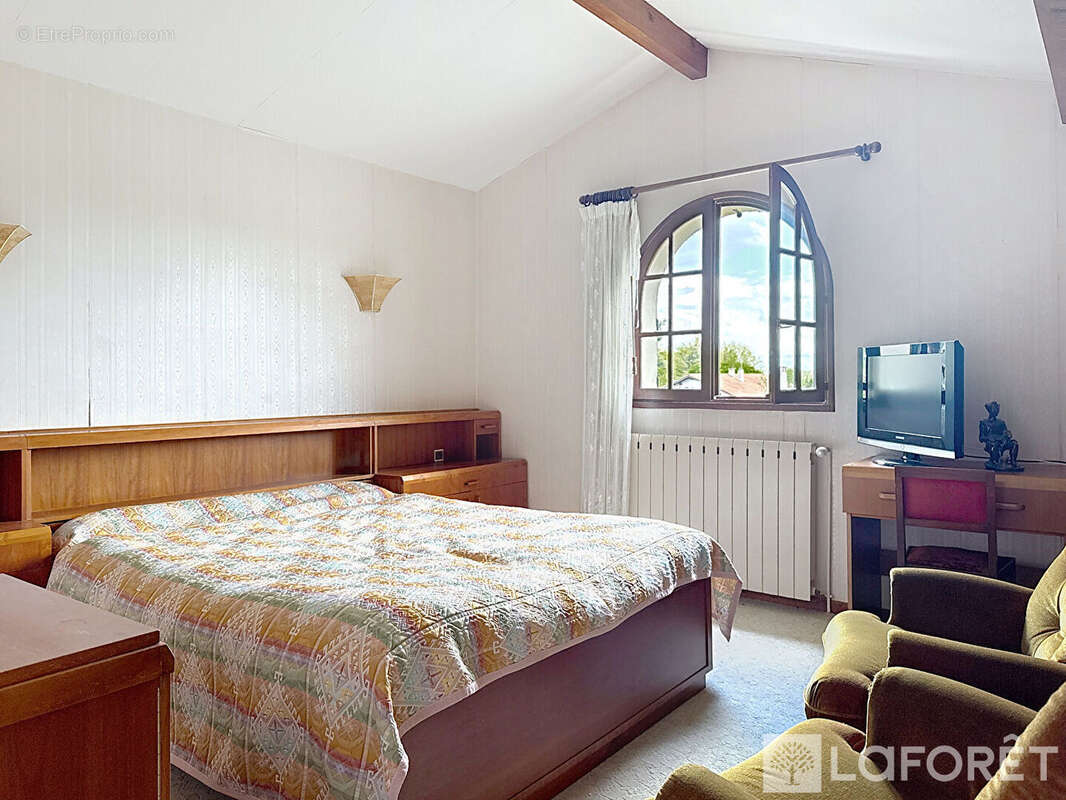 Maison à VILLENAVE-D&#039;ORNON