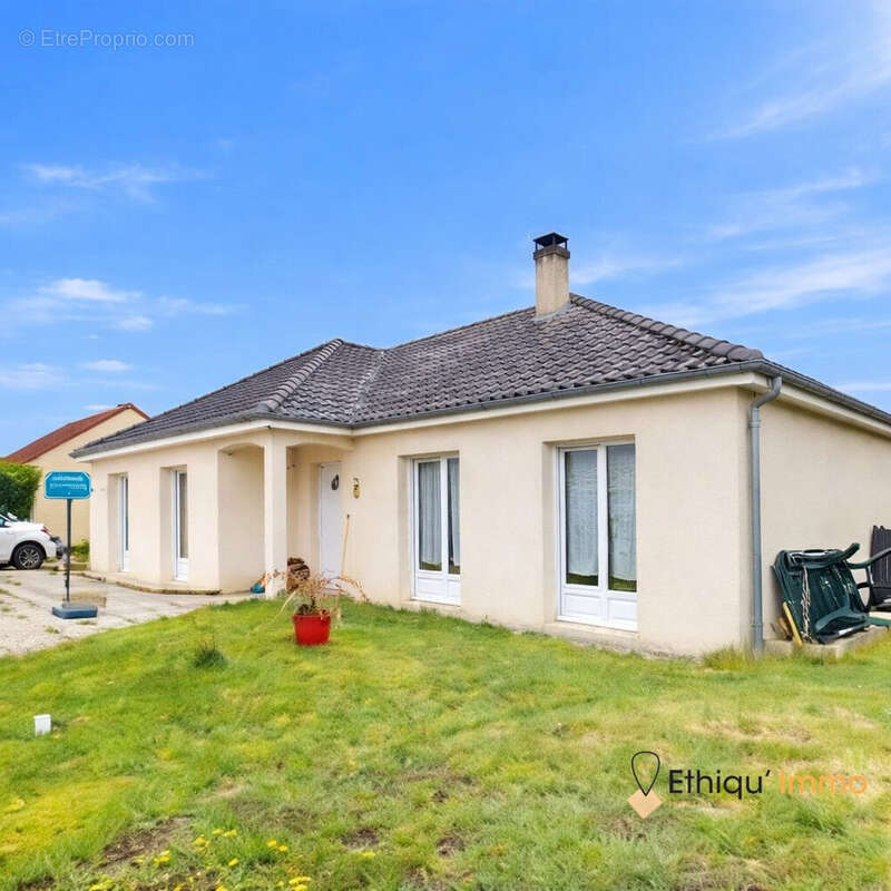 Maison à VENDEUVRE-SUR-BARSE