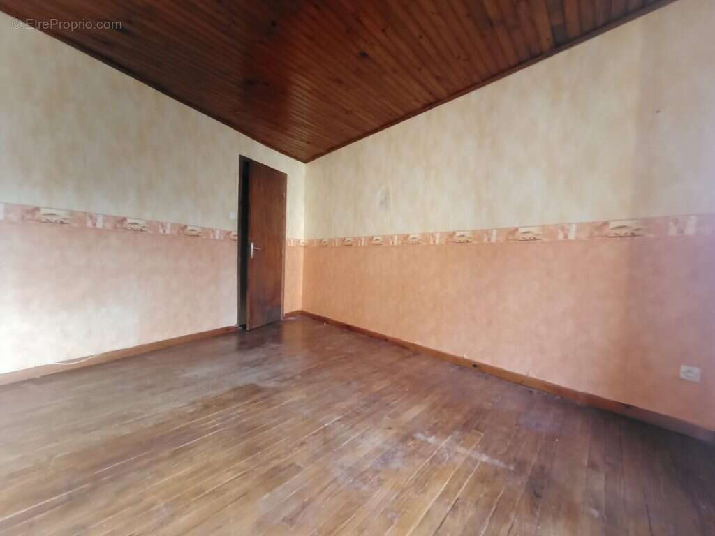 Maison à SAINT-PONS-DE-THOMIERES