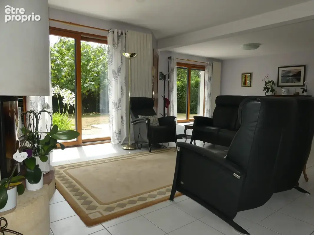 Maison 122 m² à Saint-Nicolas-De-Redon  - photo 3