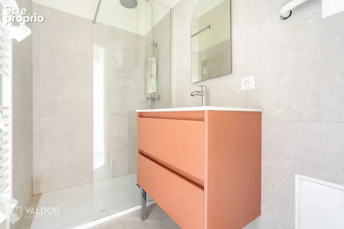 Appartement type 3 rénové en 2025 en plein coeur de Anse - photo 4
