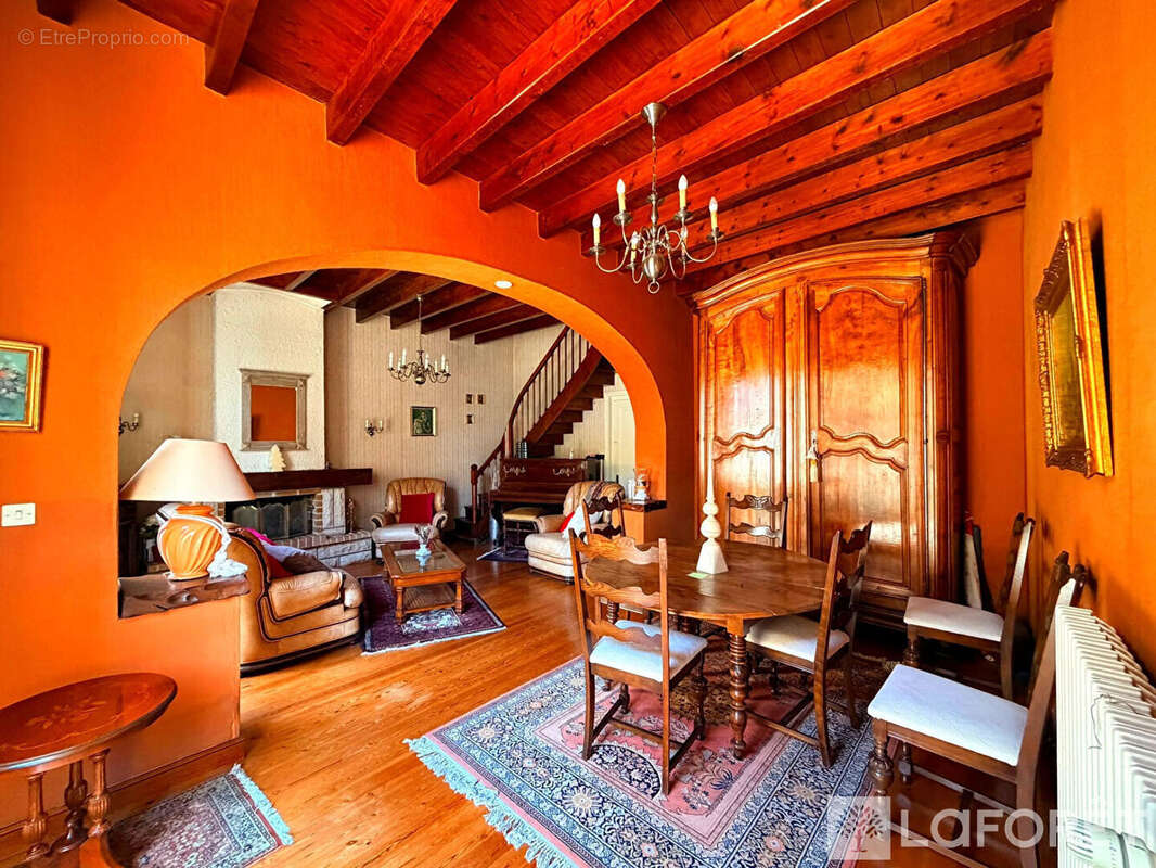 Maison en pierre izon -  160 m2 - 5 chambres - photo 2