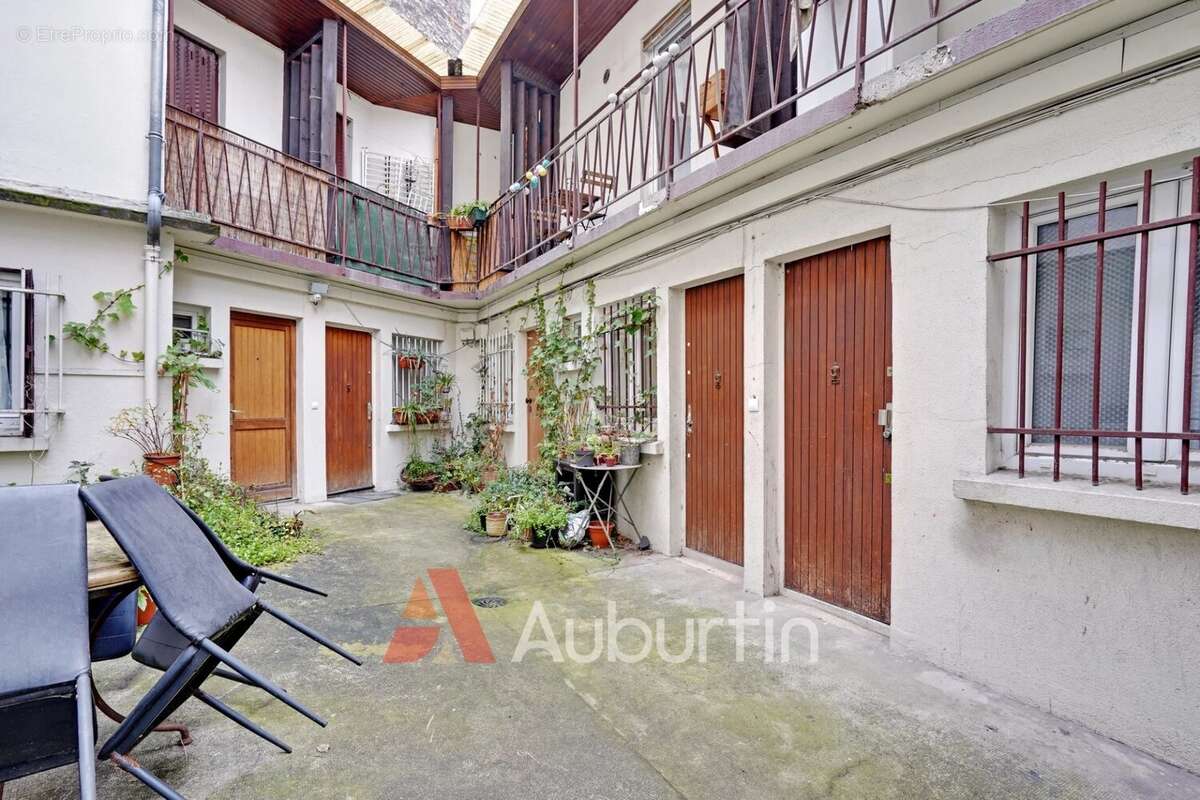 Appartement à PARIS-18E