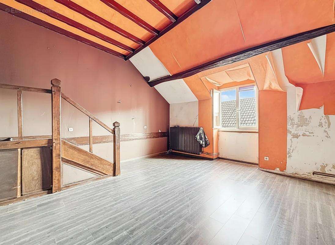 Maison à CHALAUTRE-LA-GRANDE