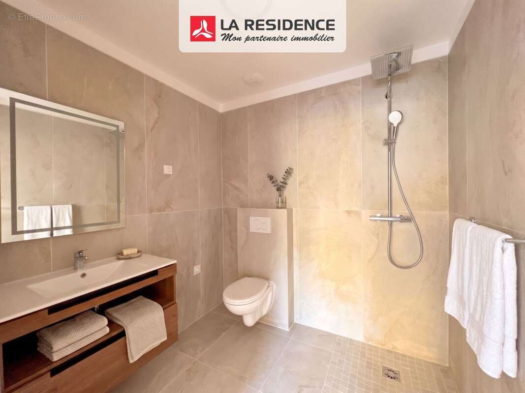 Maison 142 m² à L'etang-La-Ville  - photo 8