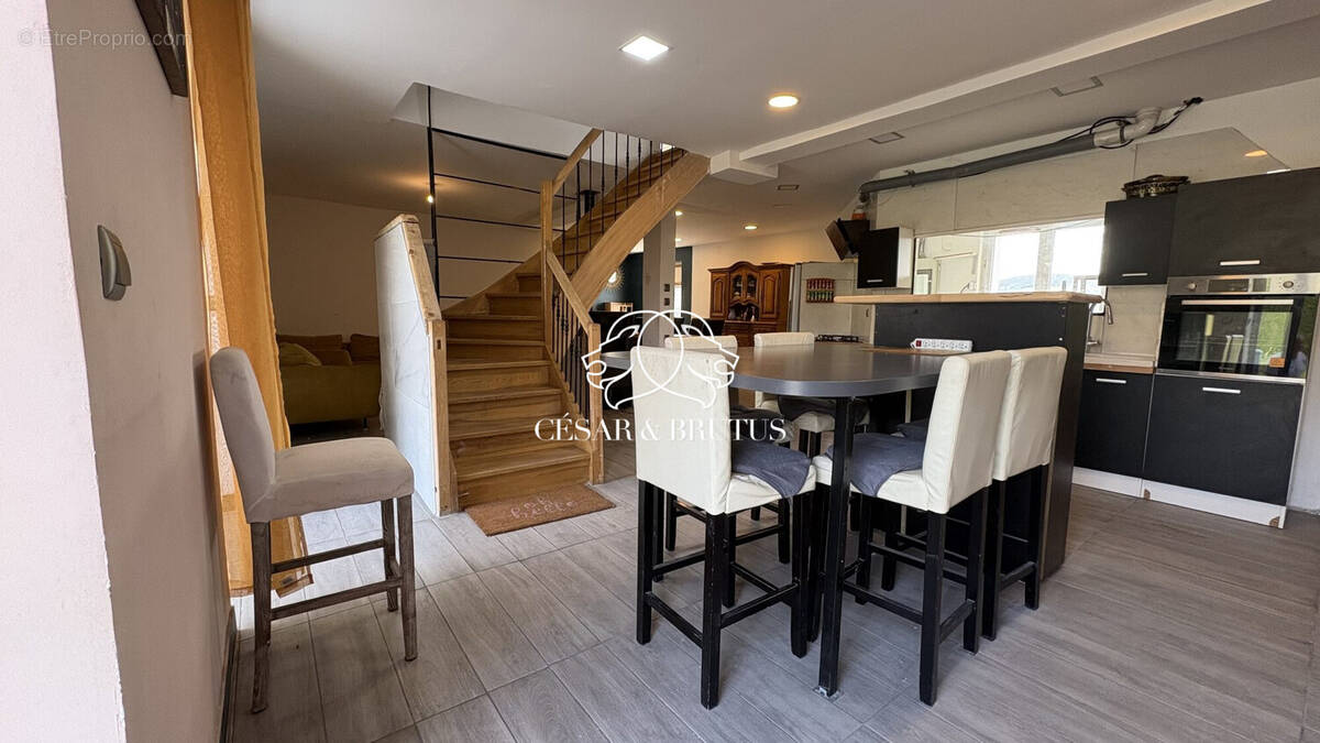 Cuisine - Appartement à LE MONASTIER-SUR-GAZEILLE