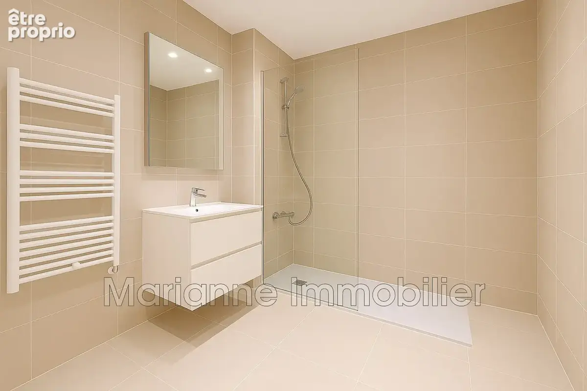 Maison 4 pièces 93 m² à vendre à Garons (30128) - photo 5