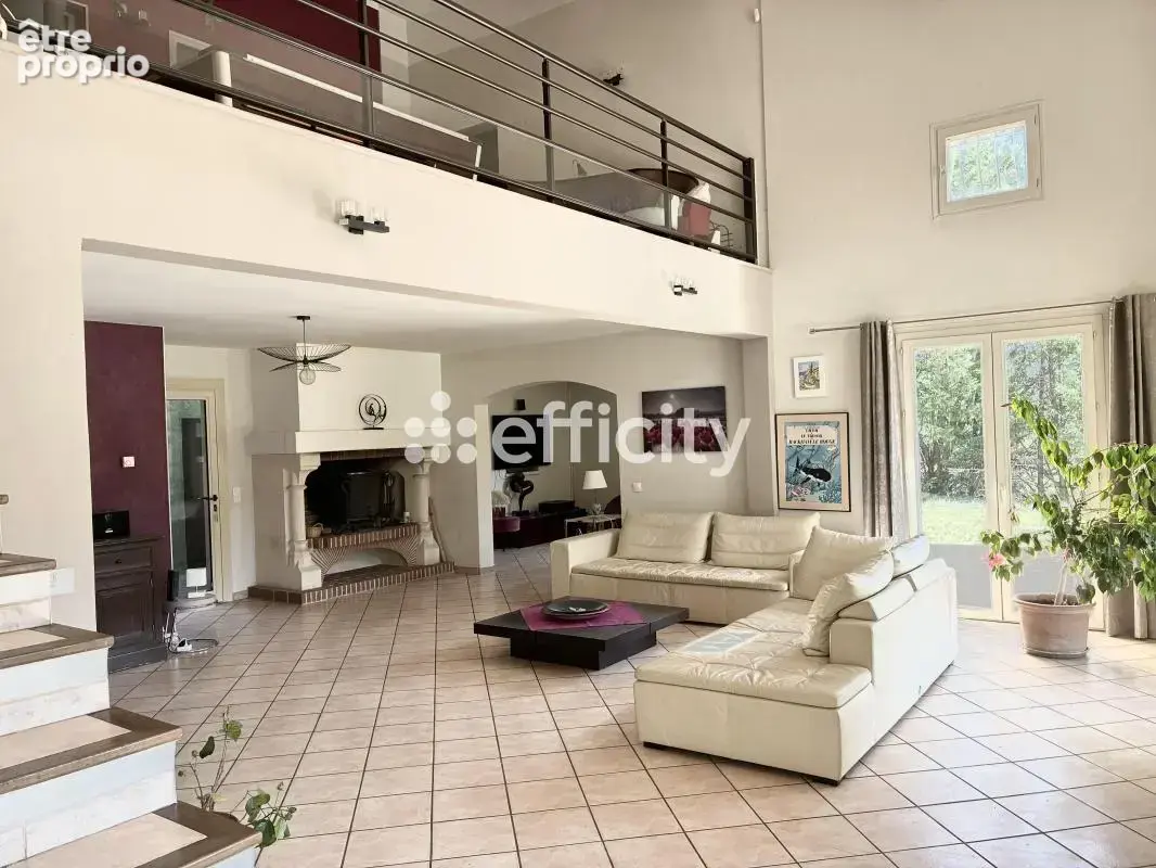 Maison 7 pièces 257 m² à vendre à Brignoles (83170) - photo 8