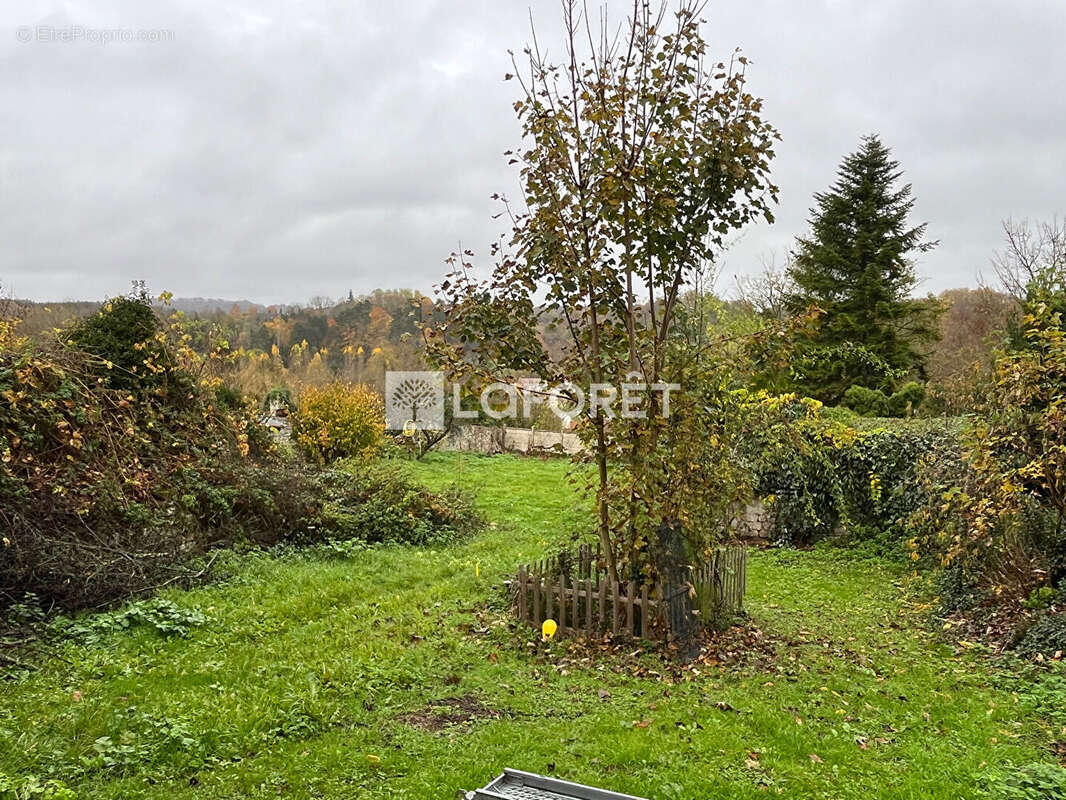 Maison à OINVILLE-SUR-MONTCIENT