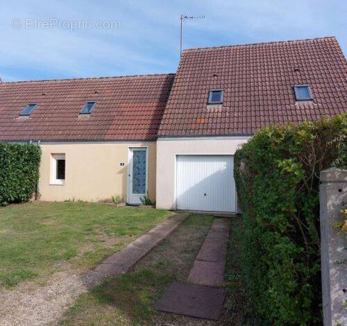 Maison à AUBIGNY-SUR-NERE