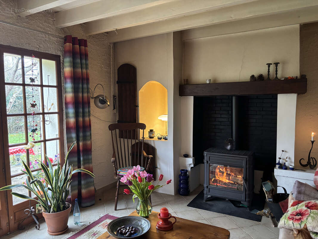 Maison à LURCY-LEVIS