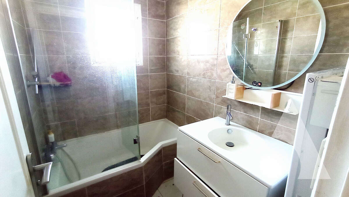 Maison à LA RIVIERE-DE-CORPS