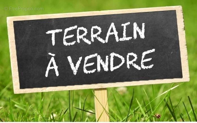 Terrain à BORNEL