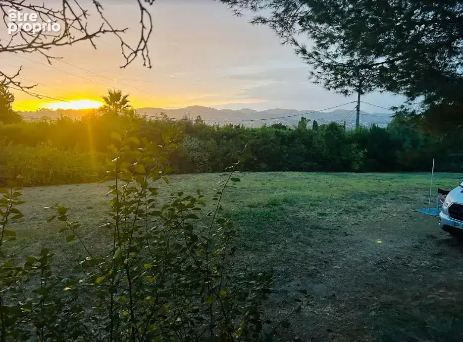 Terrain à bâtir de 2500 m² à MOUGINS (06) - photo 2