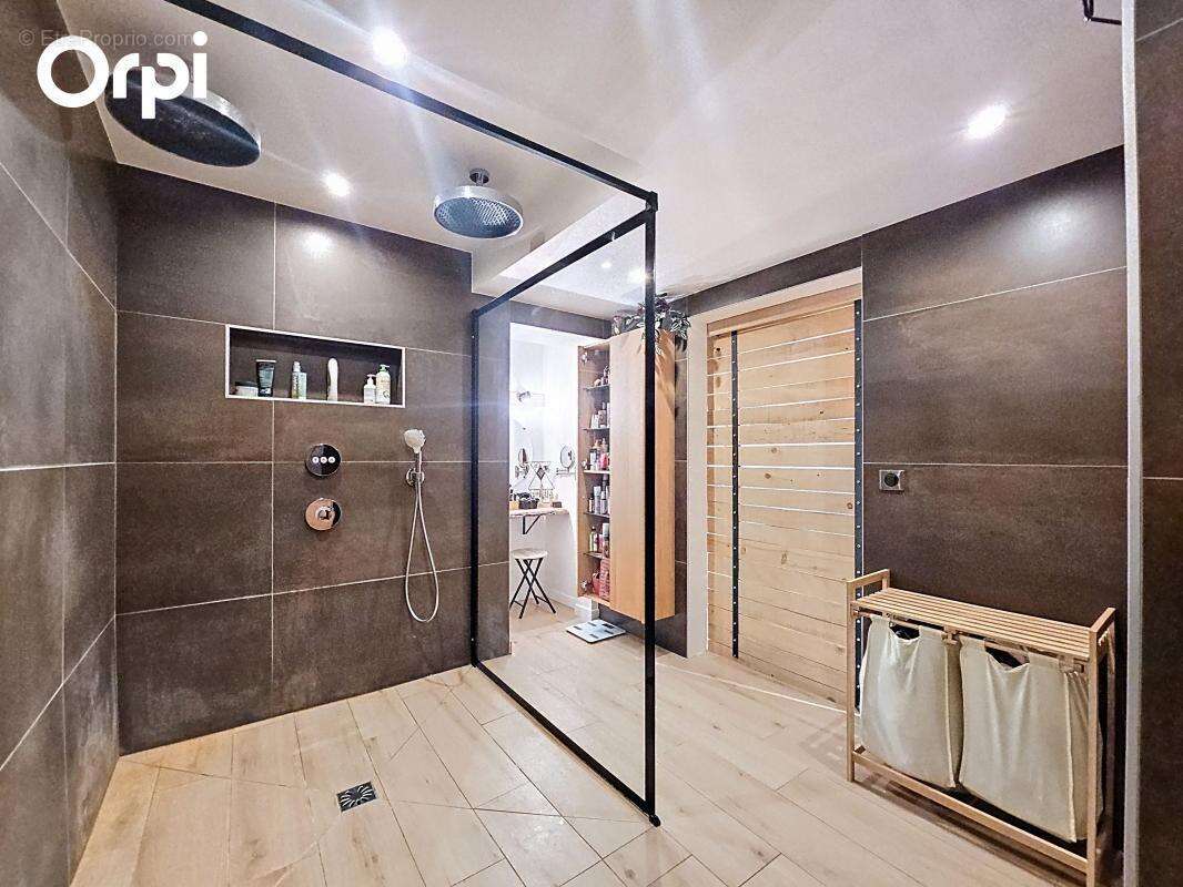 Appartement à ANNEMASSE