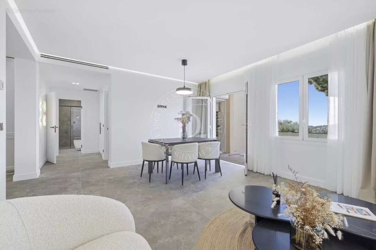 Appartement à VILLEFRANCHE-SUR-MER